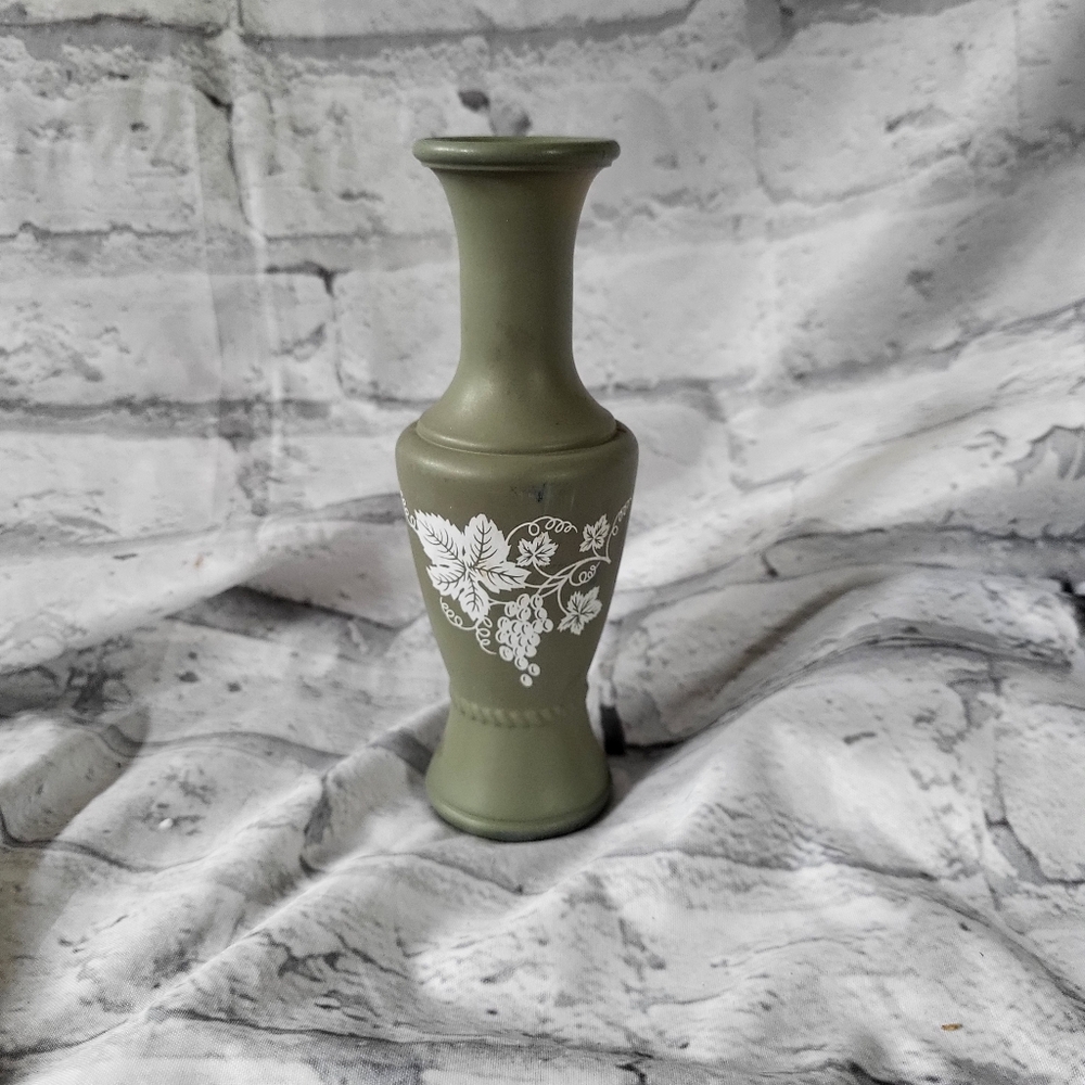 Vintage Avon Wedgewood green Style Greek Bud Vase